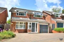 Main Photo of a 4 bedroom  Detached House for sale