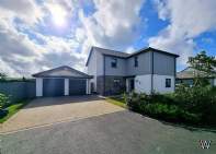 Main Photo of a 4 bedroom  Detached House for sale