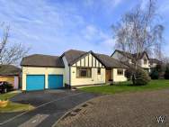 Main Photo of a 3 bedroom  Bungalow for sale