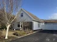 Main Photo of a 3 bedroom  Detached Bungalow for sale