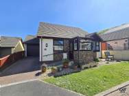 Main Photo of a 3 bedroom  Bungalow for sale