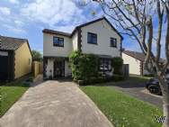 Main Photo of a 4 bedroom  Detached House for sale