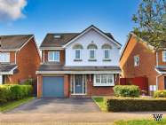 Main Photo of a 5 bedroom  Detached House for sale