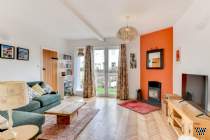 Main Photo of a 3 bedroom  Cottage to rent