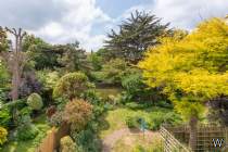 Main Photo of a 3 bedroom  Terraced House to rent