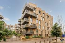 Main Photo of a 1 bedroom  Apartment for sale
