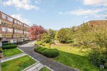 Main Photo of a 2 bedroom  Apartment for sale