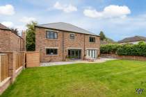 Main Photo of a 5 bedroom  Detached House for sale