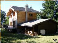 Main Photo of a 4 bedroom  Chalet for sale