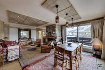 Main Photo of a 3 bedroom  Apartment for sale