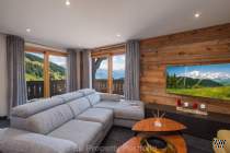 Main Photo of a 4 bedroom  Apartment for sale