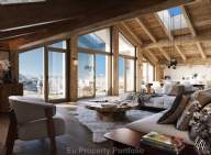 Main Photo of a 4 bedroom  Apartment for sale