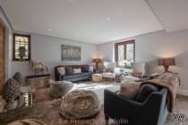 Main Photo of a 8 bedroom  Chalet for sale