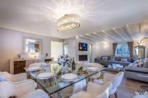 Main Photo of a 5 bedroom  Chalet for sale