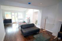 Main Photo of a 4 bedroom  Terraced House to rent