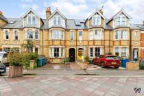 Main Photo of a 4 bedroom  Terraced House for sale