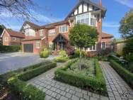 Main Photo of a 7 bedroom  Detached House to rent