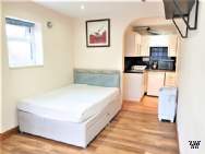 Main Photo of a 1 bedroom  Studio to rent