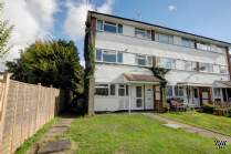 Main Photo of a 3 bedroom  Maisonette for sale
