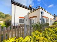 Main Photo of a 3 bedroom  House for sale