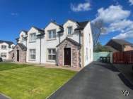 Main Photo of a 3 bedroom  Semi Detached House to rent
