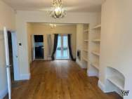 Main Photo of a 3 bedroom  Terraced House to rent